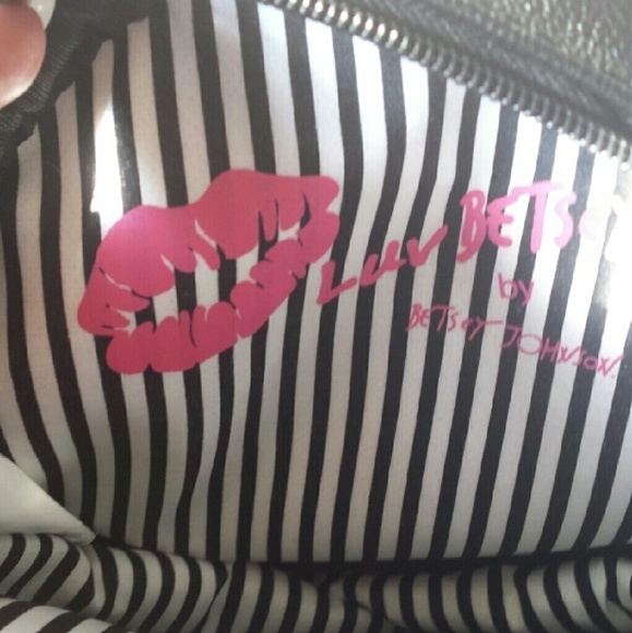 *HP* NWT Black Sequined Crossbody Bag - Picture 2 of 3